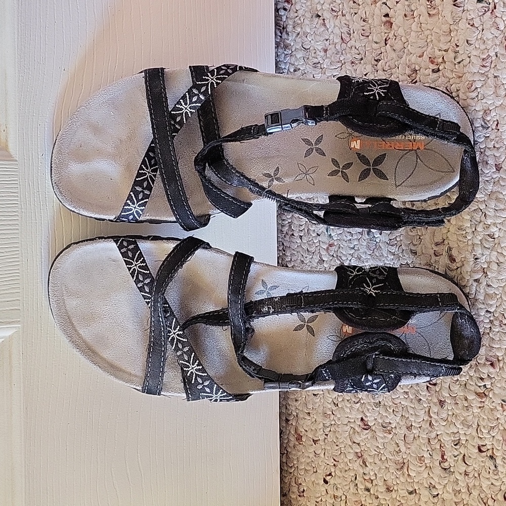 W's Merrel sandals - Picture 2 of 3